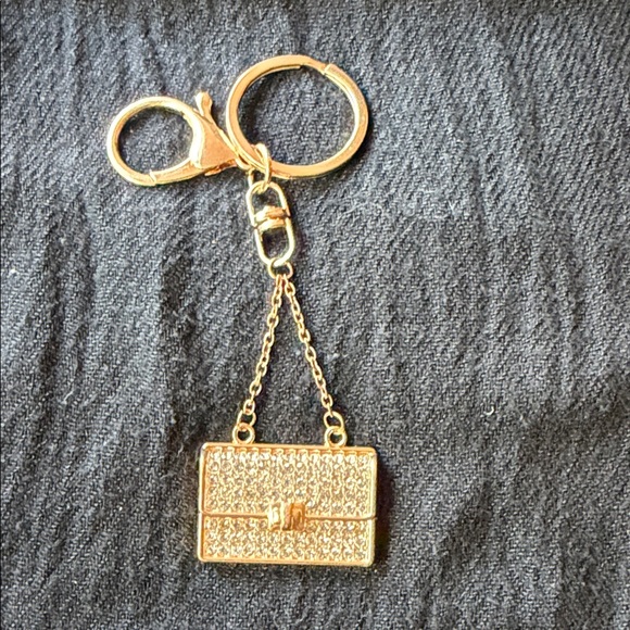 Accessories - NWT Gold bagcharm with Purse Charm MIS1